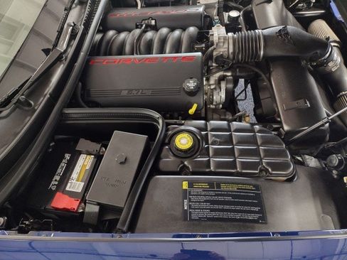 Used 2004 Chevrolet Corvette Convertible w/ Preferred Equipment Group RWD image 19