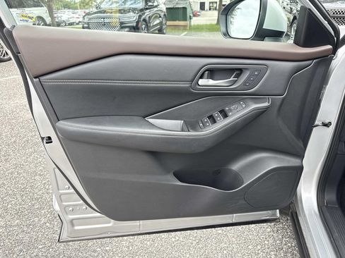 Used 2022 Nissan Rogue SL w/ SL Premium Package FWD image 21