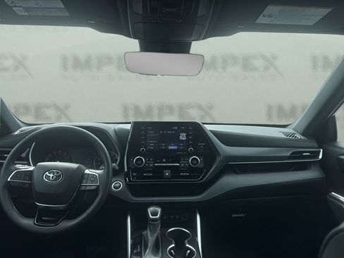 Used 2021 Toyota Highlander XSE image 13