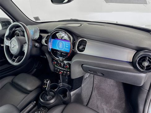 Certified 2024 MINI Cooper S image 28