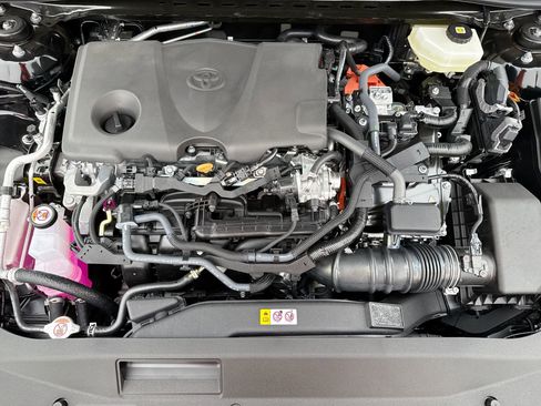 Certified 2026 Toyota Camry SE w/ Convenience Package image 17