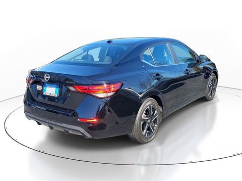 Used 2025 Nissan Sentra SV image 6