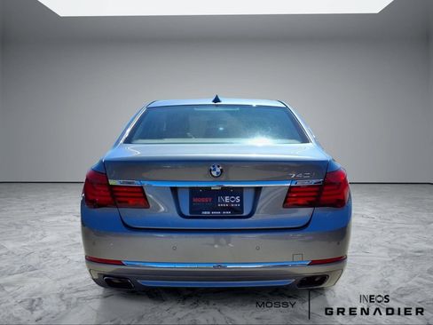 Used 2013 BMW 740i RWD image 6