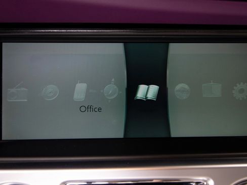 Used 2017 Rolls-Royce Dawn image 34