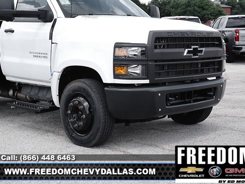 New 2024 Ford F150 image 9