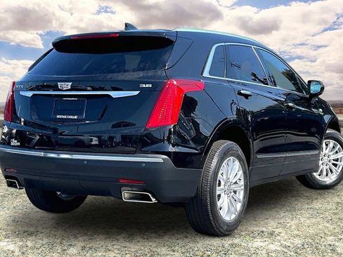 Used 2017 Cadillac XT5 FWD image 5