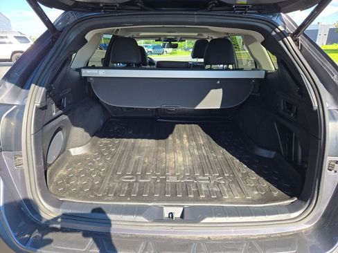 Used 2024 Subaru Outback Limited AWD/4WD image 18