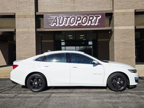Used 2020 Chevrolet Malibu LS w/ Driver Confidence Package II image 4