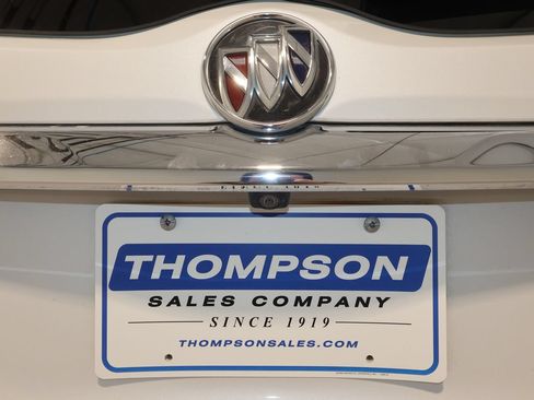 Used 2024 Buick Enclave Essence w/ Sport Touring Edition AWD/4WD image 37