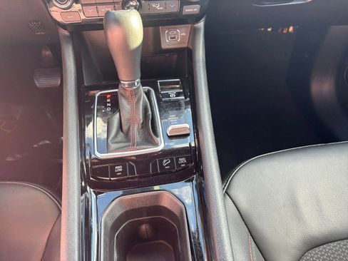 Used 2025 Jeep Compass Trailhawk image 40