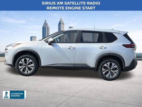 Certified 2022 Nissan Rogue SV image 2