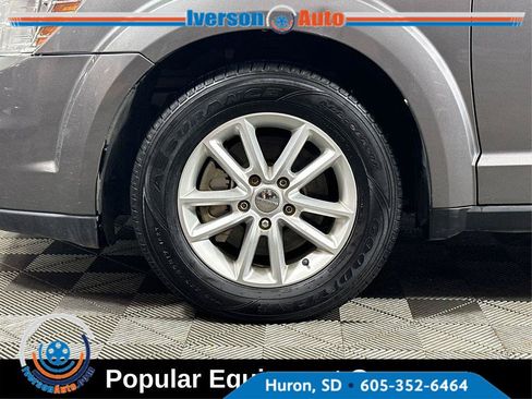 Used 2013 Dodge Journey SXT w/ Flexible Seating Group AWD/4WD image 8