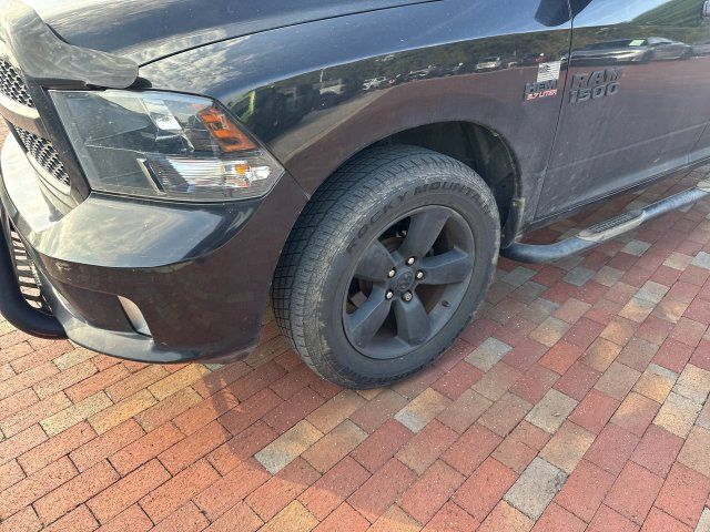 Used 2018 RAM 1500 Express w/ Express Value Package RWD image 2