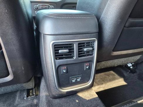 Used 2016 Dodge Charger R/T RWD image 17