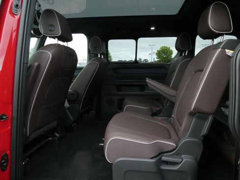 New 2025 Volkswagen ID. Buzz Pro S Plus image 36