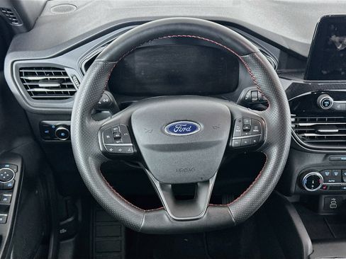Used 2025 Ford Escape ST-Line Select AWD/4WD image 18