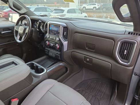 Used 2019 GMC Sierra 1500 SLT w/ SLT Premium Package image 17