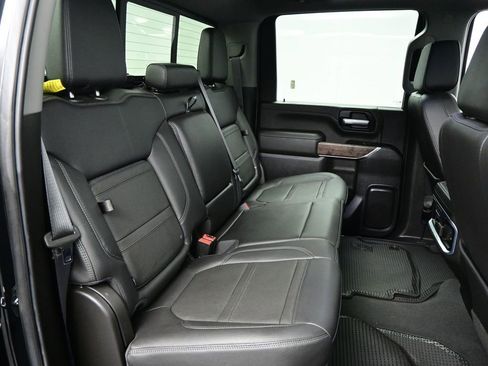 Used 2022 GMC Sierra 2500 Denali w/ Denali Ultimate Package AWD/4WD image 38