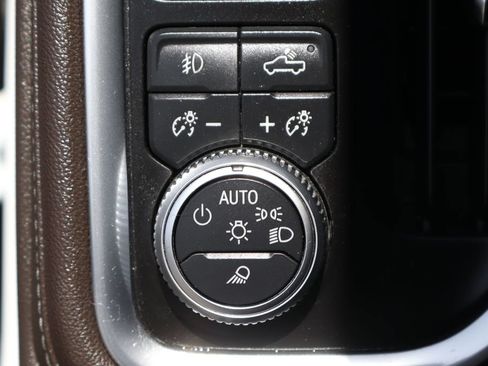 Used 2021 GMC Sierra 2500 Denali w/ Denali Ultimate Package AWD/4WD image 27