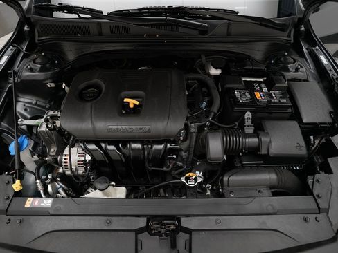 Certified 2024 Kia Forte LXS w/ LXS Technology Package image 3