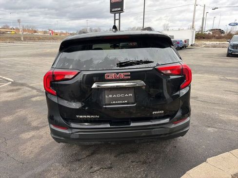 Used 2019 GMC Terrain SLE w/ Driver Convenience Package image 4