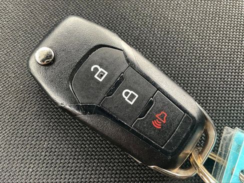 Used 2022 Ford F150 XL w/ STX Appearance Package image 10