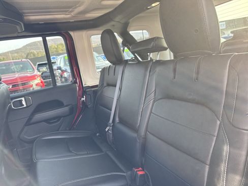 Used 2021 Jeep Wrangler Unlimited Sahara w/ Cold Weather Group image 12