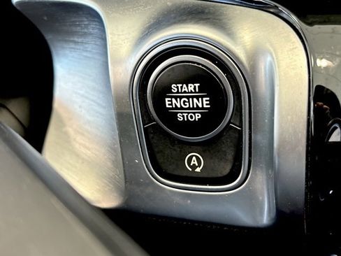 Certified 2021 Mercedes-Benz GLB 250 image 23