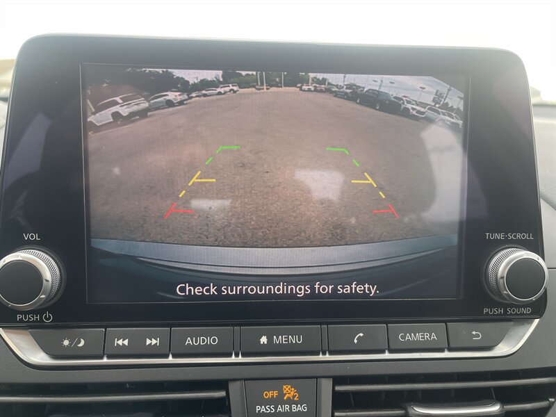 Used 2023 Nissan Altima 2.5 SR AWD/4WD image 17
