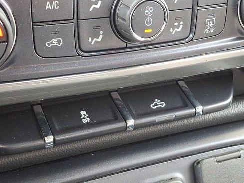 Used 2018 Chevrolet Silverado 1500 LT w/ All Star Edition image 24