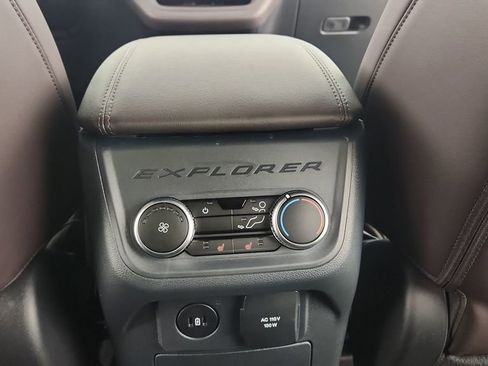 New 2026 Ford Explorer Platinum image 25