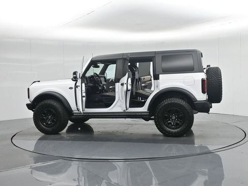 Used 2022 Ford Bronco Wildtrak image 34