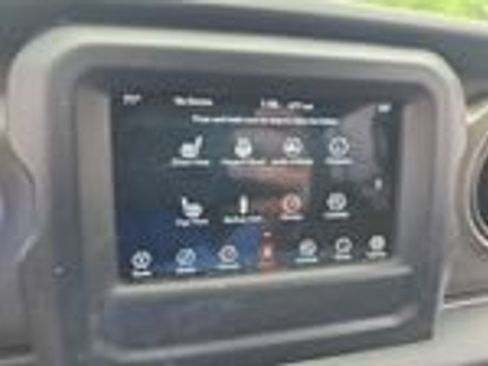 Used 2022 Jeep Wrangler Unlimited Sport AWD/4WD image 16