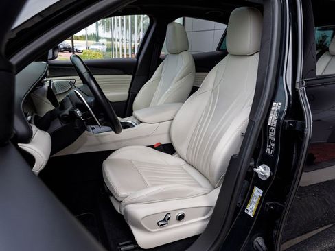 Certified 2023 Maserati Grecale Modena AWD/4WD image 25