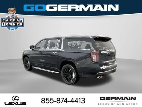Used 2023 Chevrolet Suburban Premier w/ Premium Package 2 image 5