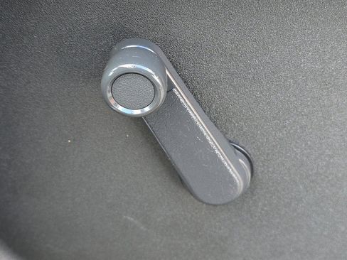 Used 2015 Nissan Frontier S w/ S Preferred Package image 20