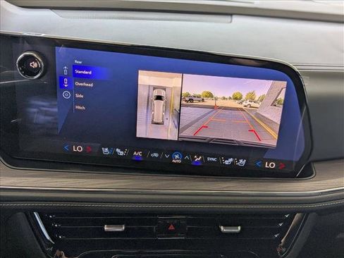 New 2025 Chevrolet Suburban Premier image 13