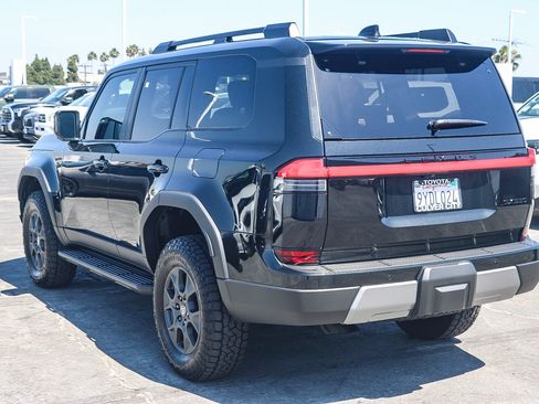 Used 2026 Lexus GX 550 AWD/4WD image 7