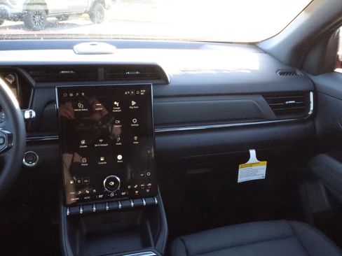 New 2026 GMC Terrain AT4 w/ Convenience Package III image 11