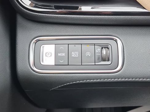 New 2026 Buick Enclave Preferred w/ LPO, All-Weather Package image 17