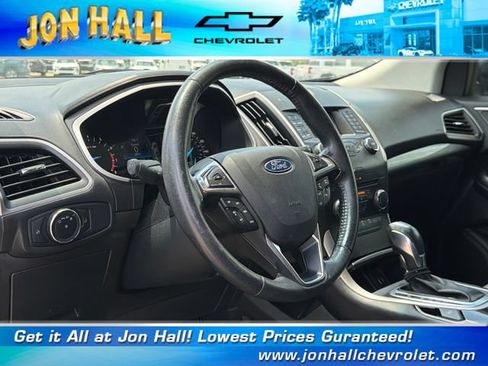 Used 2018 Ford Edge SEL AWD/4WD image 18