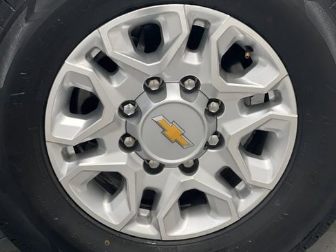Used 2024 Chevrolet Silverado 2500 LT image 63