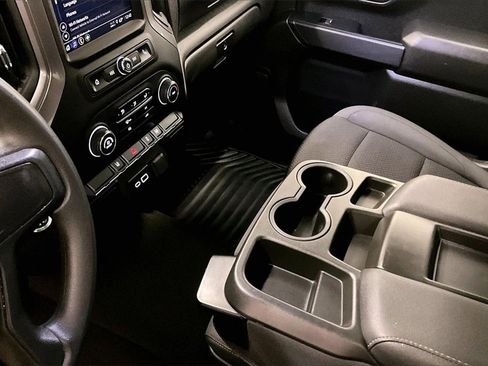 Used 2024 Chevrolet Silverado 2500 Custom image 19