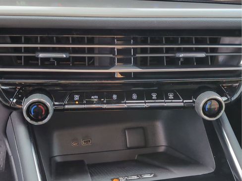 New 2026 Chevrolet Traverse LT w/ Driver Confidence Package image 23