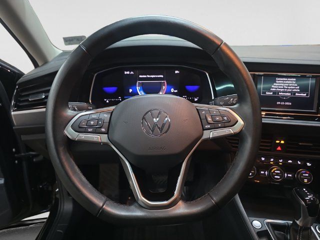 Used 2023 Volkswagen Jetta SE FWD image 13