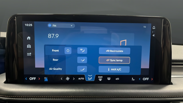 Used 2025 Lincoln Aviator AWD image 17