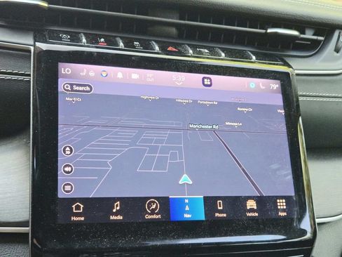 Used 2021 Jeep Grand Cherokee L Limited AWD/4WD image 18