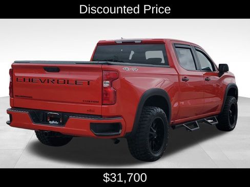 Used 2022 Chevrolet Silverado 1500 Custom w/ LPO, Dark Essentials Package AWD/4WD image 3
