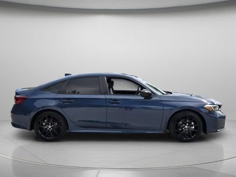 Used 2025 Honda Civic Sport image 5