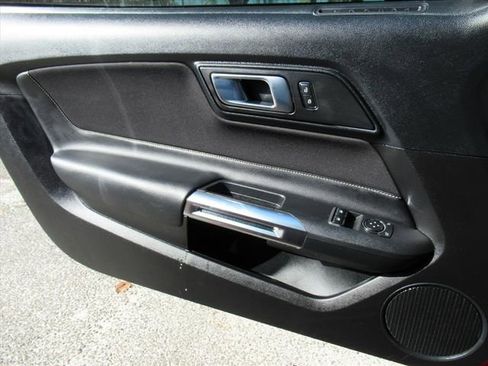 Used 2022 Ford Mustang GT image 23